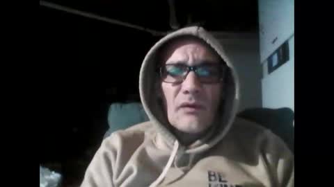 Snapshot of barry8051 chatting on December 4, 2025, 2:54 am barry8051 online show from December 4, 2025, 2:54 am