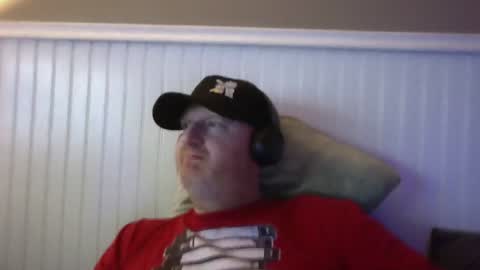 Snapshot of bartender_blue_eyes chatting on January 19, 2025, 7:46 am Bartender Blue online show from January 19, 2025, 7:46 am