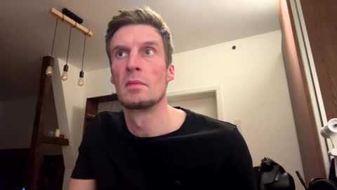 Snapshot of basst23 chatting on January 25, 2025, 12:06 am basst23 online show from January 25, 2025, 12:06 am