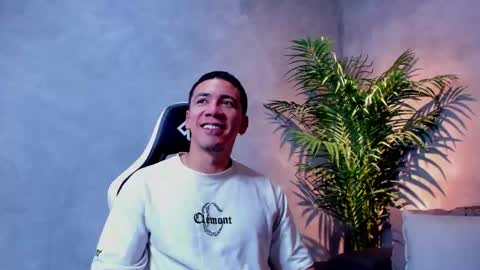 Bastian Independent Model online show from January 13, 2026, 6:35 pm