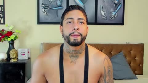 bastian_jones1 online show from February 23, 2025, 11:04 pm