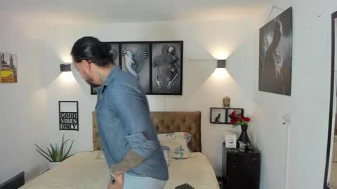 bastian_jones1 online show from November 11, 2025, 1:38 am