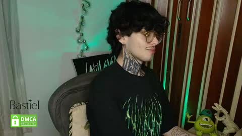 Bastiel online show from October 1, 2025, 1:55 am