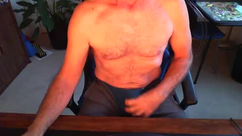 BateBro13 online show from January 1, 2025, 4:07 pm