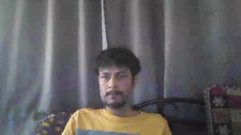 Snapshot of baybeeboi4u2 chatting on December 19, 2025, 7:48 am Neel online show from December 19, 2025, 7:48 am