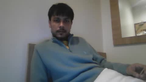 Snapshot of baybeeboi4u2 chatting on January 18, 2026, 6:23 pm Neel online show from January 18, 2026, 6:23 pm