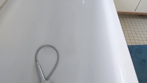 baynado online show from December 2, 2025, 9:47 am