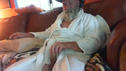 Snapshot of bbwlvr16 chatting on October 24, 2025, 9:00 pm bbwlvr16 online show from October 24, 2025, 9:00 pm