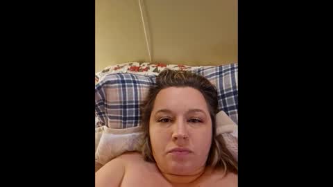 Snapshot of bbwslutclaire chatting on December 27, 2024, 5:05 pm bbwslutclaire online show from December 27, 2024, 5:05 pm