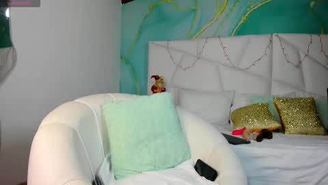 Alexxa online show from December 2, 2025, 12:32 pm