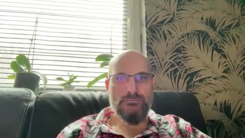 Snapshot of bcbg68 chatting on March 14, 2026, 12:10 pm bcbg68 online show from March 14, 2026, 12:10 pm