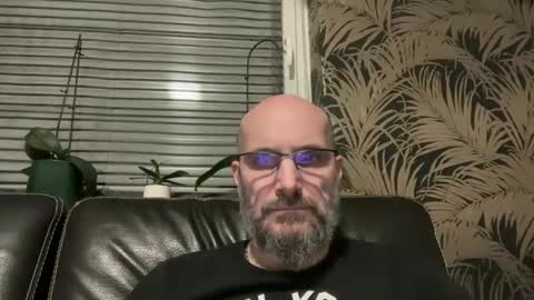 Snapshot of bcbg68 chatting on April 5, 2026, 7:44 pm bcbg68 online show from April 5, 2026, 7:44 pm