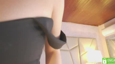 Helena  Evan online show from May 30, 2026, 12:02 pm