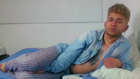 Sara  Juan online show from December 28, 2024, 7:22 am