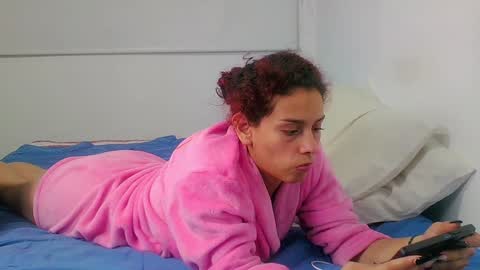 Sara  Juan online show from December 30, 2024, 5:04 am