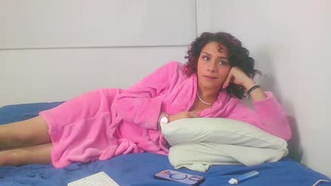 Sara  Juan online show from January 10, 2025, 5:26 am