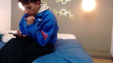 Sara  Juan online show from September 26, 2025, 2:37 am