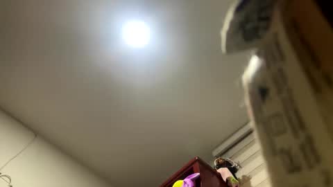 Sara  Juan online show from October 21, 2025, 1:17 am