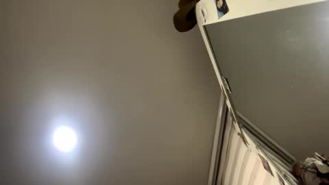 Sara  Juan online show from November 24, 2025, 1:49 am