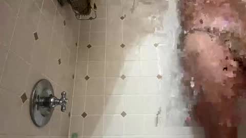 Snapshot of beachguy469 chatting on September 10, 2025, 2:00 am BeachGuy online show from September 10, 2025, 2:00 am