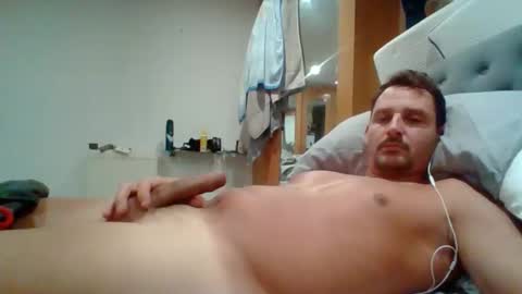 bearboudior online show from February 13, 2026, 3:19 pm