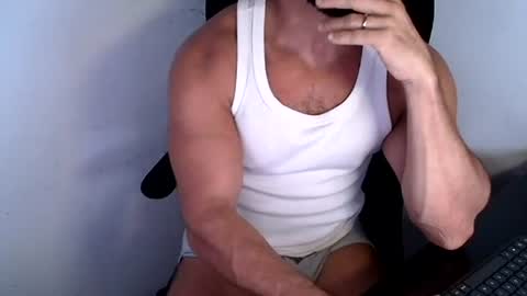 Snapshot of beard_top_guy chatting on June 14, 2026, 2:24 am Beard Guy online show from June 14, 2026, 2:24 am
