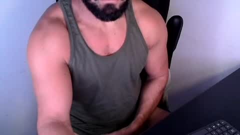 Snapshot of beard_top_guy chatting on June 25, 2026, 10:42 am Beard Guy online show from June 25, 2026, 10:42 am
