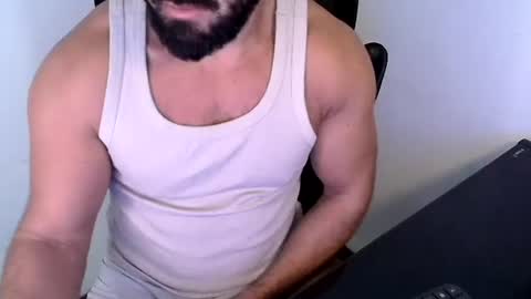 Snapshot of beard_top_guy chatting on July 8, 2026, 1:15 pm Beard Guy online show from July 8, 2026, 1:15 pm
