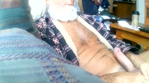 Snapshot of beardbushy chatting on February 3, 2025, 4:31 pm beardbushy online show from February 3, 2025, 4:31 pm
