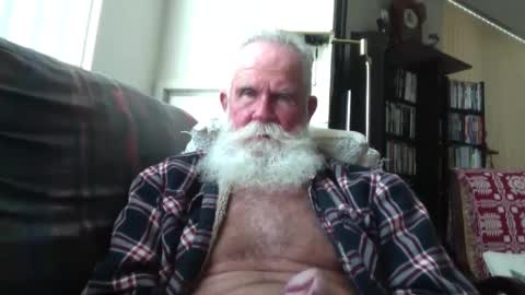 Snapshot of beardbushy chatting on October 4, 2025, 3:54 pm beardbushy online show from October 4, 2025, 3:54 pm