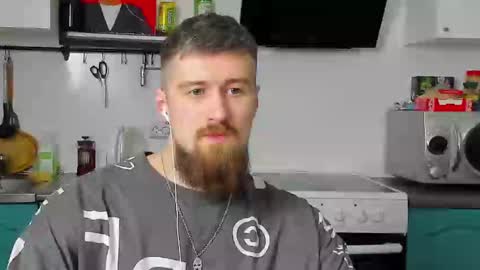 Zeus online show from February 22, 2025, 8:42 pm