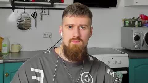 Zeus online show from March 8, 2025, 10:24 pm