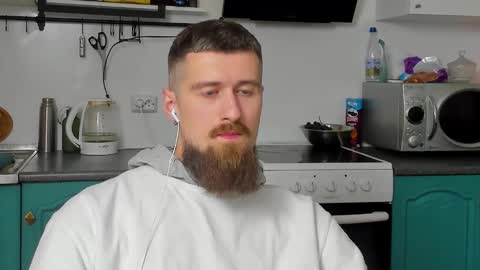 Zeus online show from October 10, 2025, 9:25 pm