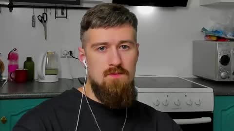 Snapshot of bearded_legend chatting on November 15, 2025, 10:15 pm Zeus online show from November 15, 2025, 10:15 pm