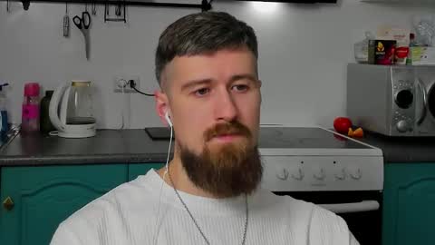 Snapshot of bearded_legend chatting on November 20, 2025, 10:09 pm Zeus online show from November 20, 2025, 10:09 pm