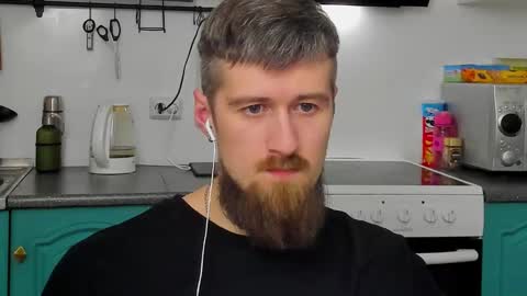 Snapshot of bearded_legend chatting on January 14, 2026, 6:46 pm Zeus online show from January 14, 2026, 6:46 pm