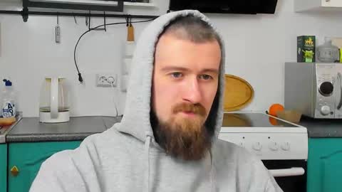 Snapshot of bearded_legend chatting on February 12, 2026, 8:20 am Zeus online show from February 12, 2026, 8:20 am