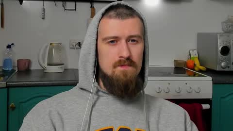 Snapshot of bearded_legend chatting on February 13, 2026, 7:54 pm Zeus online show from February 13, 2026, 7:54 pm