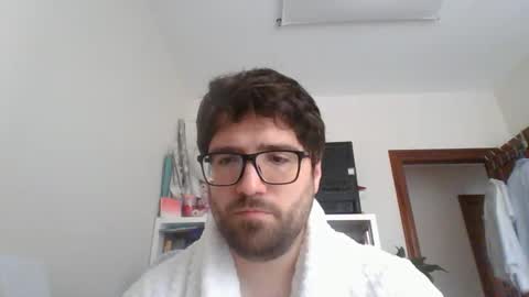 Snapshot of bearmen3107 chatting on April 27, 2026, 9:29 am bearmen3107 online show from April 27, 2026, 9:29 am