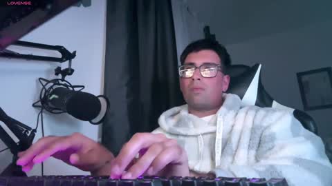 Beastandbeauty0313 online show from December 24, 2024, 6:55 am