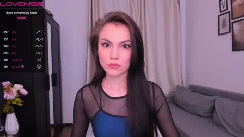 Bzzz Bea online show from December 6, 2024, 10:19 pm