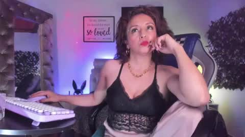 Chanel online show from November 9, 2025, 5:50 am