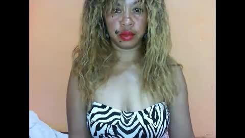 Snapshot of beaute_choco chatting on January 12, 2025, 3:25 pm Eva online show from January 12, 2025, 3:25 pm