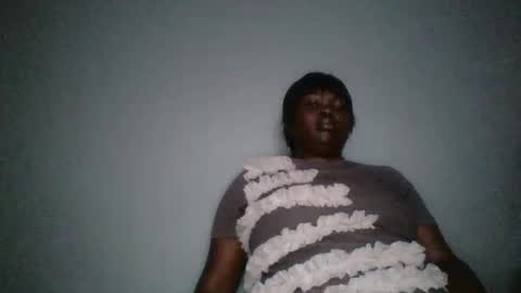 Snapshot of beautie699392 chatting on February 24, 2025, 6:16 am Lil stunner online show from February 24, 2025, 6:16 am