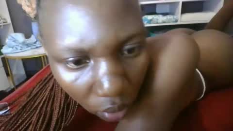 Snapshot of beautie699392 chatting on November 8, 2025, 9:24 pm Lil stunner online show from November 8, 2025, 9:24 pm