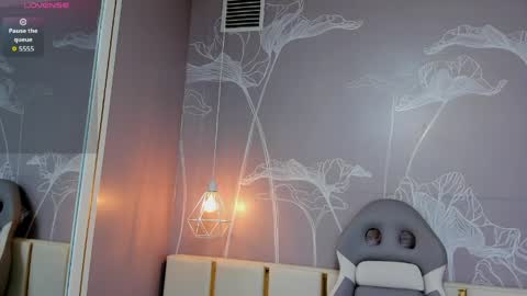 Snapshot of beautifulgirl4u_ chatting on May 22, 2026, 11:21 pm online show from May 22, 2026, 11:21 pm