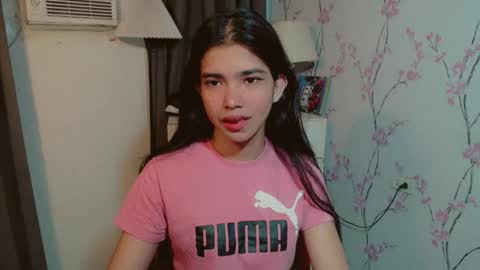 TRIXIE online show from January 6, 2026, 10:23 pm