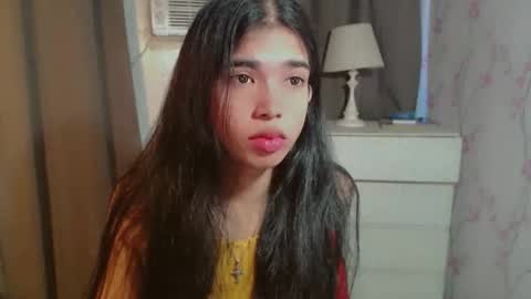 TRIXIE online show from March 19, 2026, 3:21 am