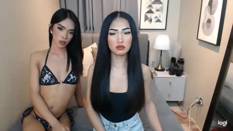 Snapshot of beauty__pearl chatting on April 28, 2026, 9:36 am PEARL X NIKKI online show from April 28, 2026, 9:36 am