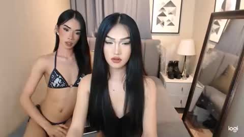 Snapshot of beauty__pearl chatting on May 2, 2026, 7:35 am PEARL X NIKKI online show from May 2, 2026, 7:35 am